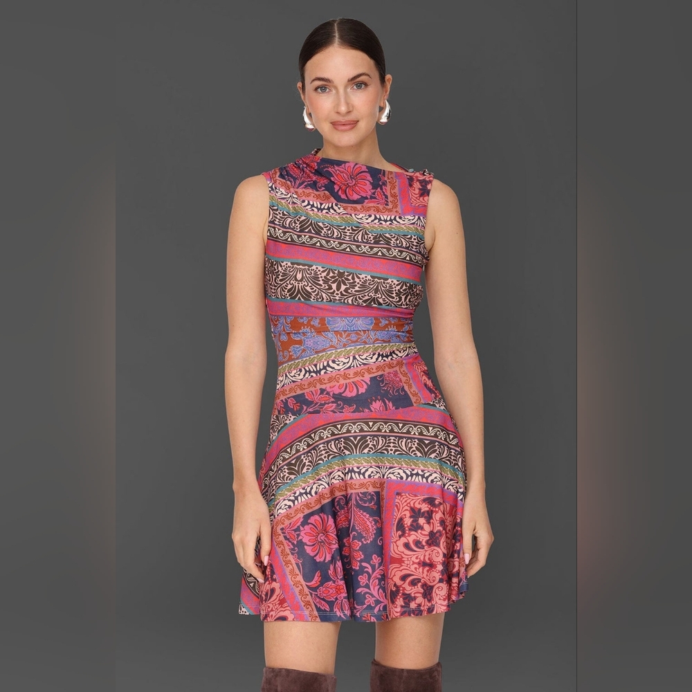 Avec Les Filles Multicolor Patterned Mini Dress